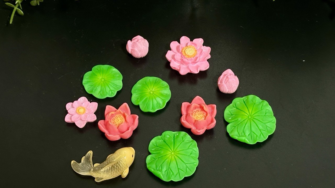 Silicone Pond Mold Set with Lotus Flowers, Lily Pads and Koi Fish - Ideas Decor Shop
