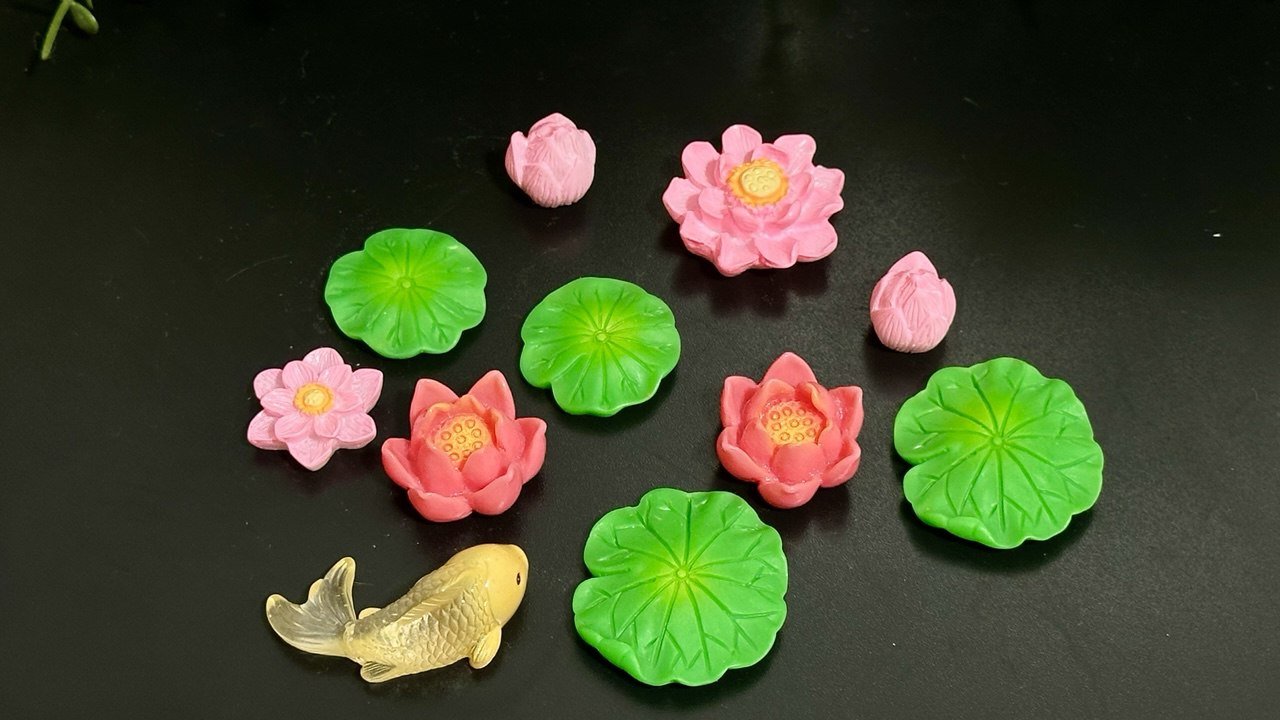 Silicone Pond Mold Set with Lotus Flowers, Lily Pads and Koi Fish - Ideas Decor Shop