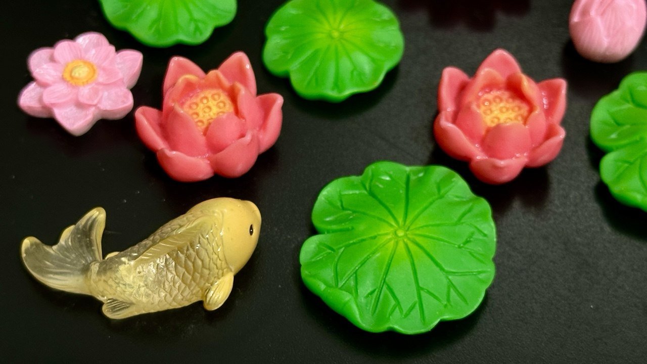 Silicone Pond Mold Set with Lotus Flowers, Lily Pads and Koi Fish - Ideas Decor Shop