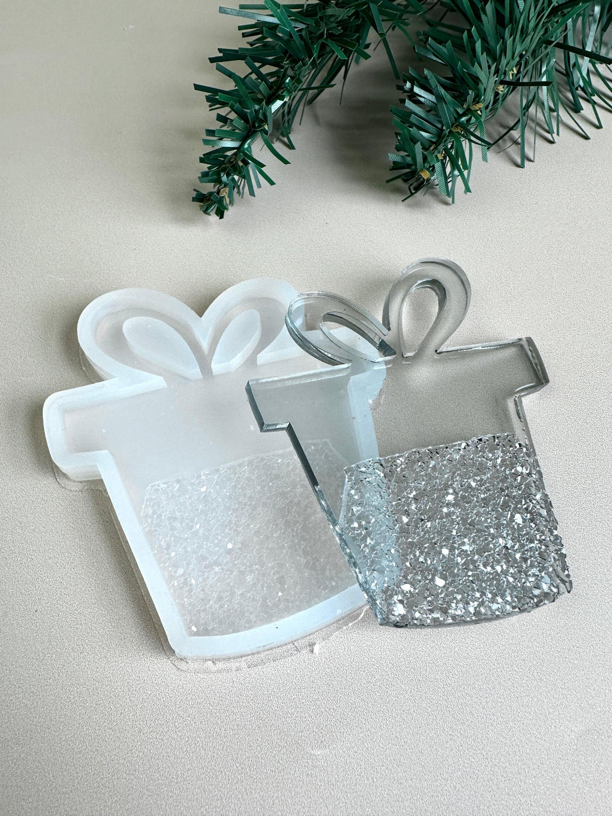 Silicone Resin Tree Toys Mould with Crystals for Christmas Gifts - Ideas Decor Shop