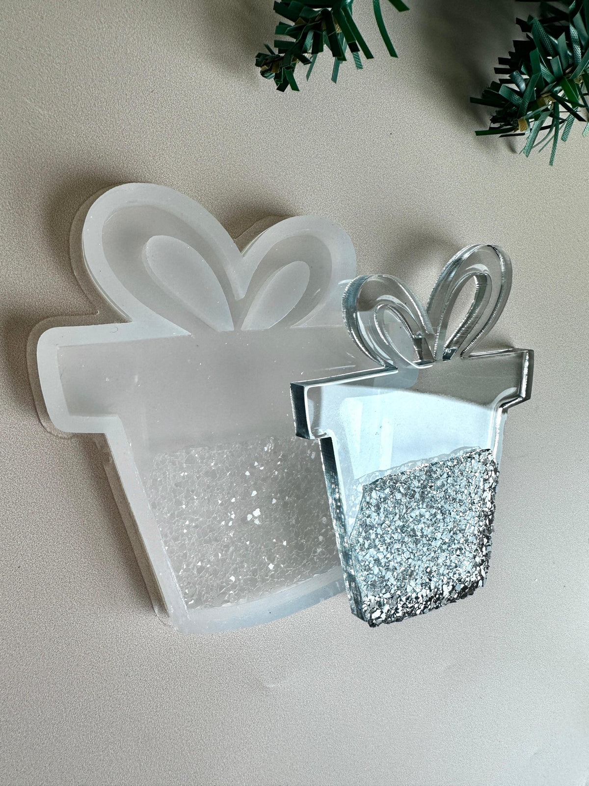 Silicone Resin Tree Toys Mould with Crystals for Christmas Gifts - Ideas Decor Shop