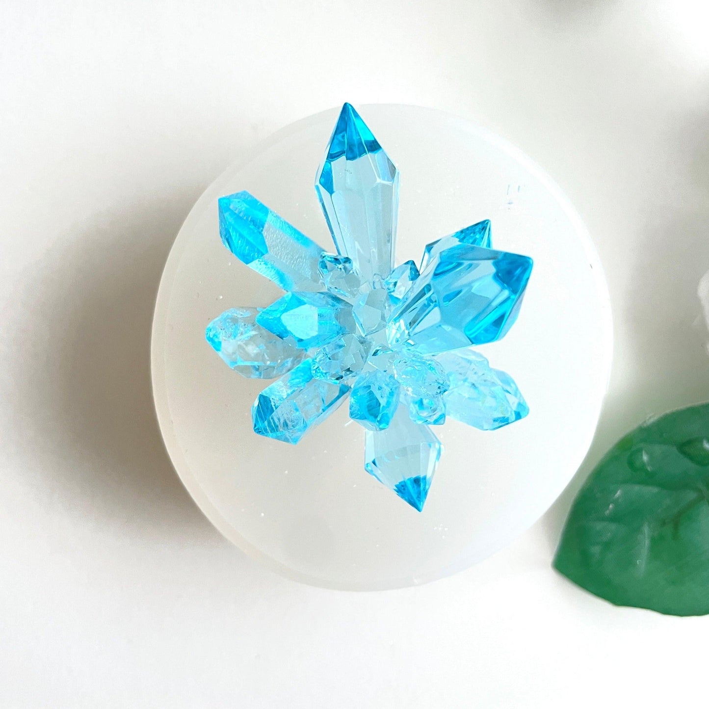 Stunning Crystal Cluster Silicone Mold for Perfect Resin Art Creations - Ideas Decor Shop