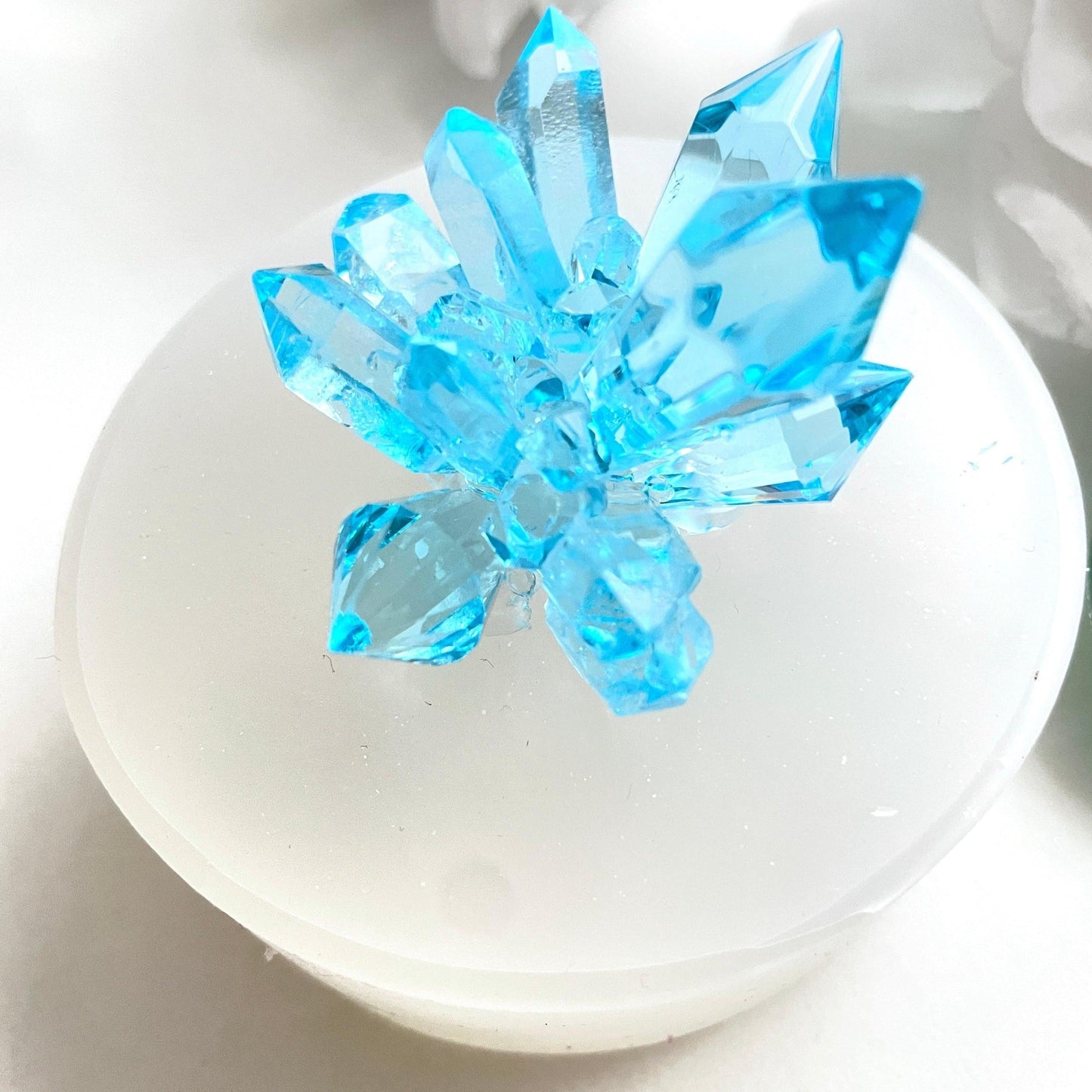 Stunning Crystal Cluster Silicone Mold for Perfect Resin Art Creations - Ideas Decor Shop