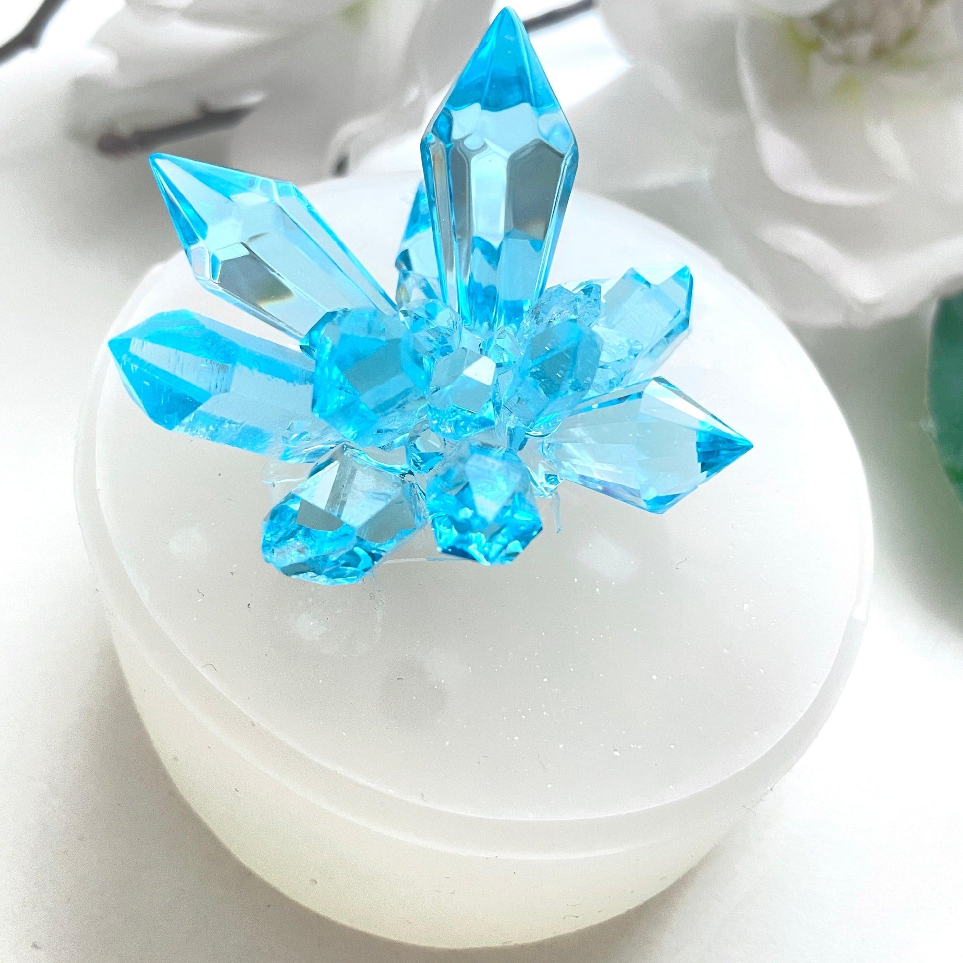 Stunning Crystal Cluster Silicone Mold for Perfect Resin Art Creations - Ideas Decor Shop