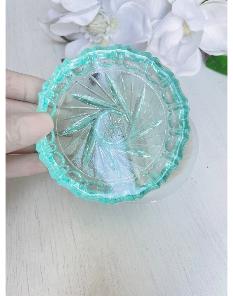 Stylish Dandelion Coasters with Our Silicone Mold - Perfect for DIY Resin Casting and Home Decorations!