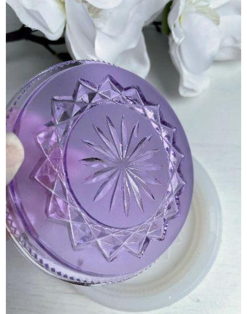 Glasierte und matte Blumen-Untersetzer-Silikonform: Kerzenhalter, Ständer und 3D-Tablett