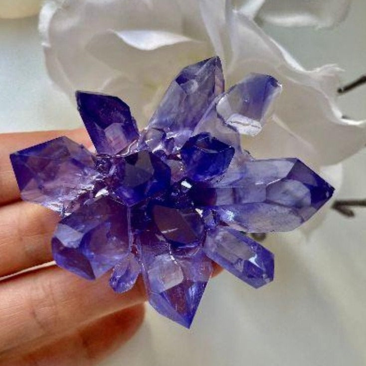 Создавайте потрясающие кластеры кристаллов с помощью нашей силиконовой формы для аметиста для смолы и живописи