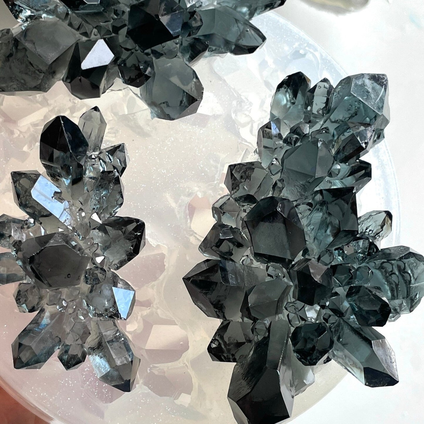 Kristallcluster 3-teilige Form: Kunstharz und Acryl