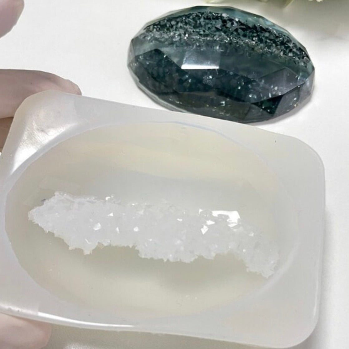 Силиконовая форма для кристаллической жеоды: создавайте потрясающие конструкции из кристаллической жеоды