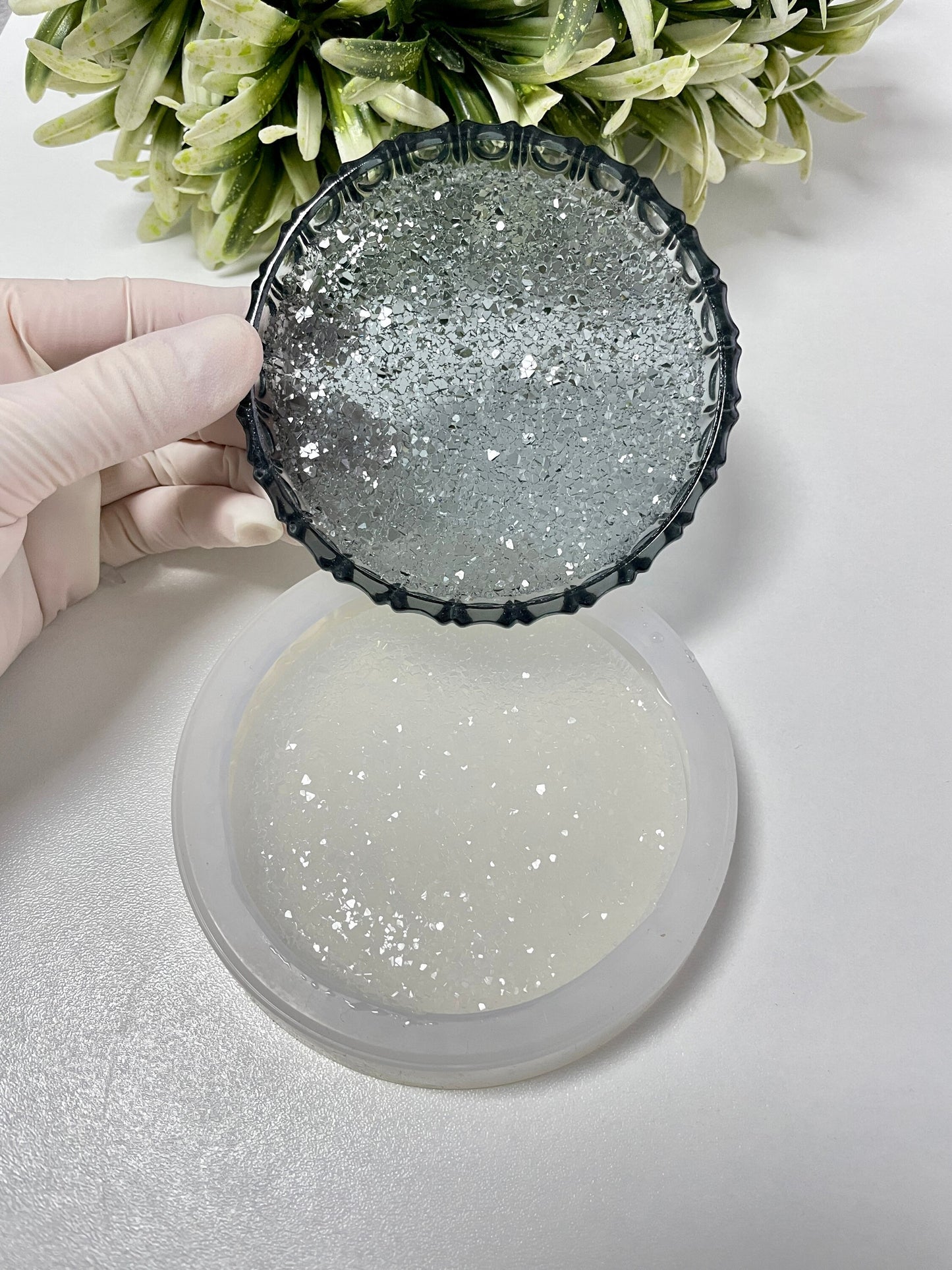 Runde Kristalluntersetzer-Silikonform: Ideal für Kunstharz, Serviertablett, Glaseffekt und Segen!