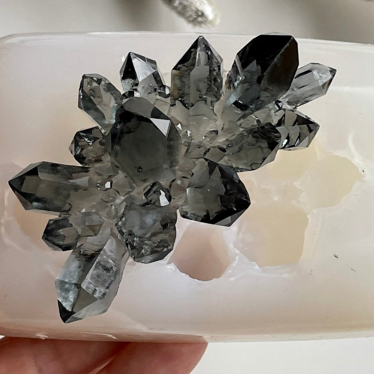 Силиконовая форма для кристаллов «Маленький цветок»: нежная и ослепительная