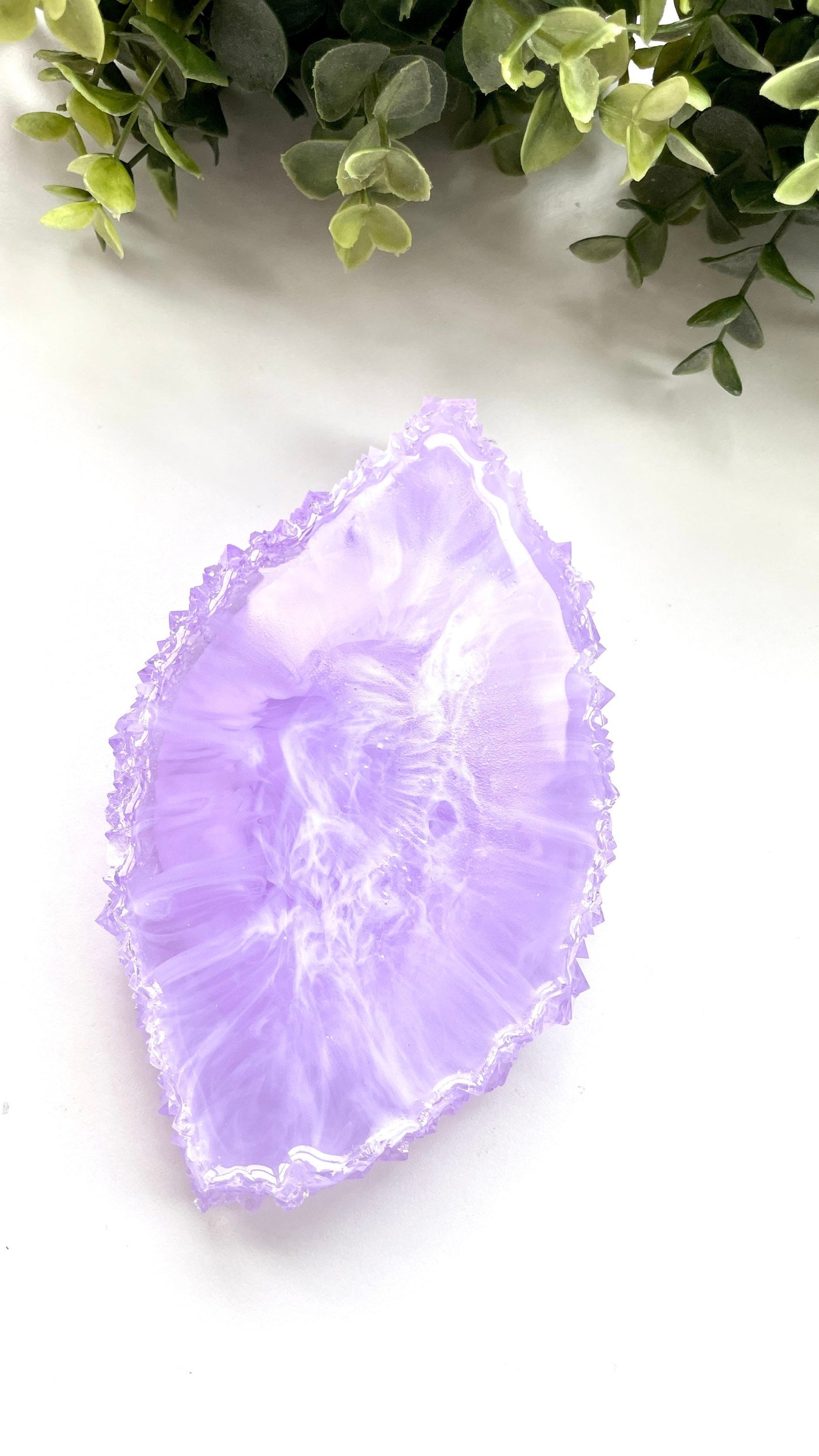 Crystal Edge Coaster Silicone Mold: Geode Resin Amethyst Cluster Tray