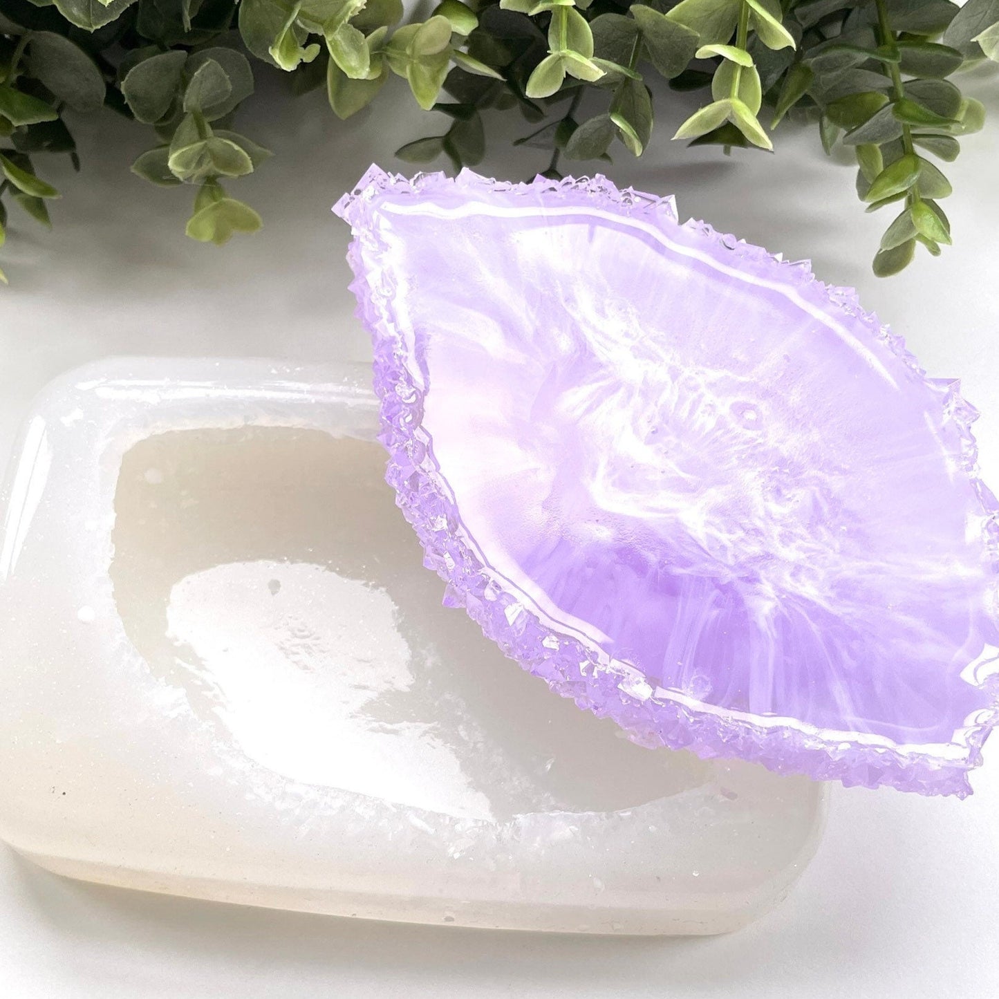 Crystal Edge Coaster Silicone Mold: Geode Resin Amethyst Cluster Tray