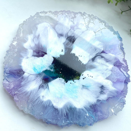 Luxury Crystal Edge Tray: Round Geode Silicone Mold for Resin, Amethyst Jewelry, and More!